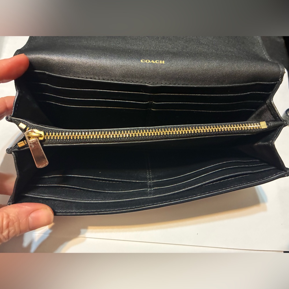 Coach Black Leather Envelope Wallet Gold Hardware - Picture 4 of 5